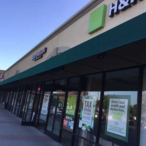 Quad Shopping Center